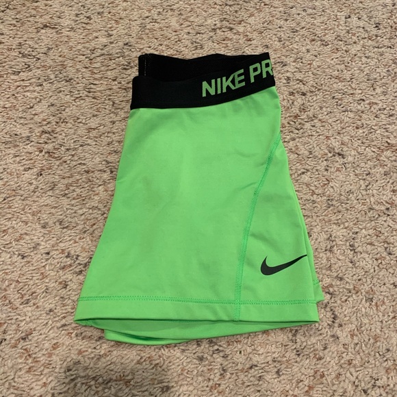 Nike Pants - Nike pro shorts